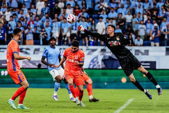 左一右的轮, 支成熟的球, 身前已经有 左一右的轮, 支成熟的球, 身前已经有