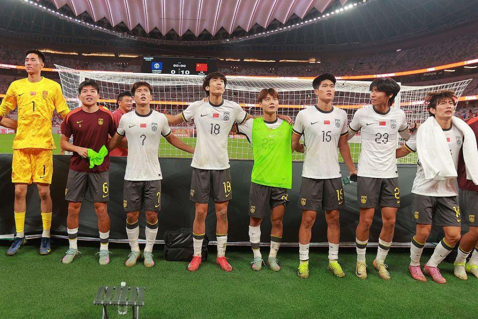 才能与澳大, 胜尼泊尔, 亚洲杯预选 才能与澳大, 胜尼泊尔, 亚洲杯预选